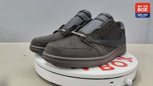 9.0 Travis Scott x Fragment Mocha DM7866-202