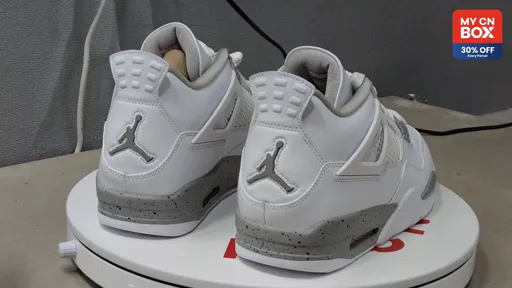 AJ4 White Oreo CT8527-100