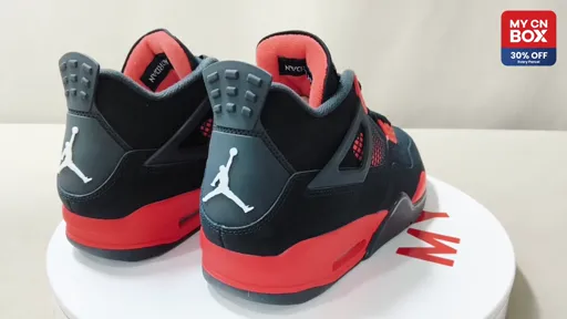 AJ4 Black Red Thunder CT8527-016