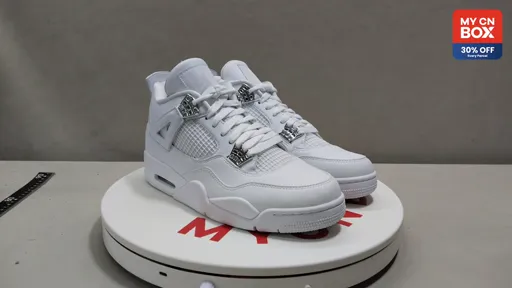 KZ AJ4 White Cat [308497-100]