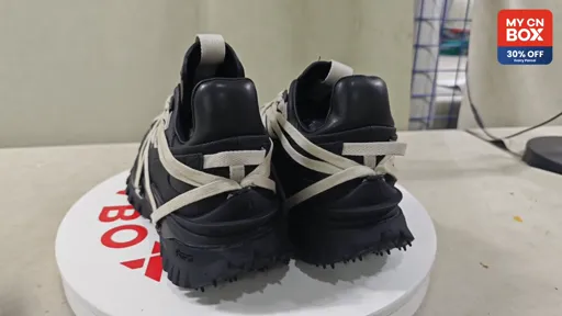 Moncler Straps