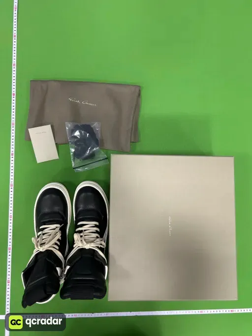 高帮倒三角黑白