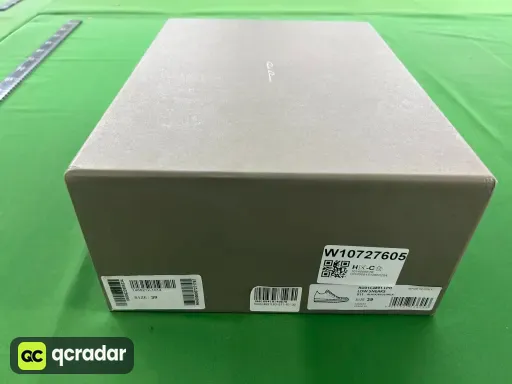 黑白皮面