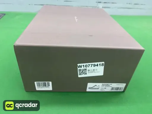 西瓜头全白
