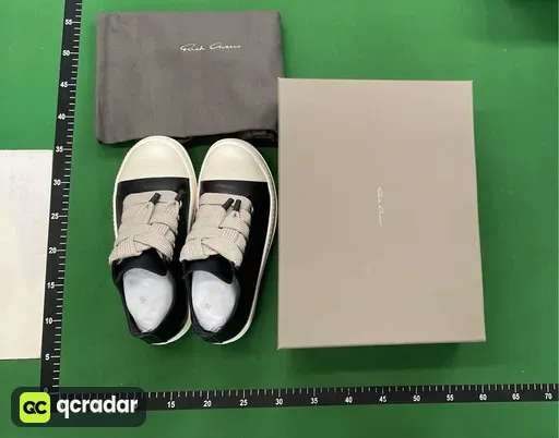 黑白皮面粗鞋带