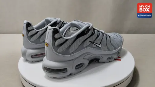 Gradient Gray 852630-021 39-47.5