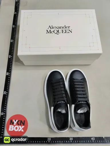 Black Leather White Heel 1070