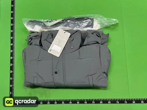 Grey and black badge (灰色黑标)