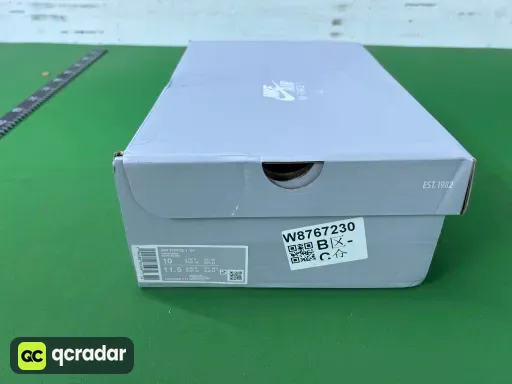 款式配色:AF1 纯白低帮CW2288-111