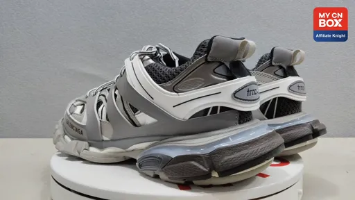 Light Gray-White 1214
