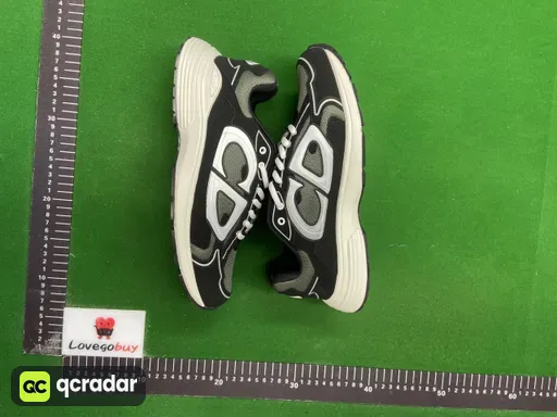 黑白绿 H664