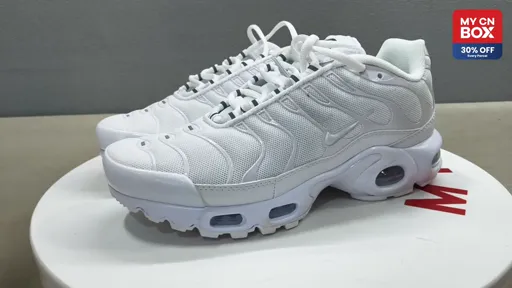 DM2362-100 All White