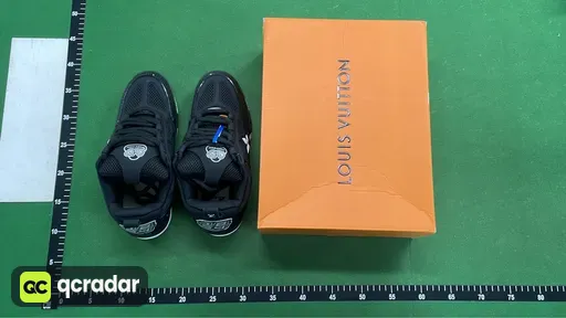 SK8黑白
