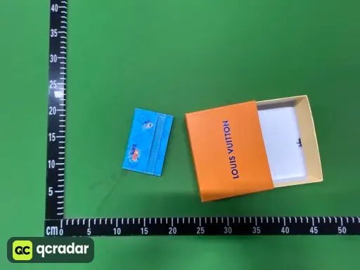 蓝色
