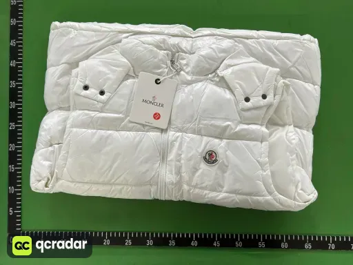 白色马甲