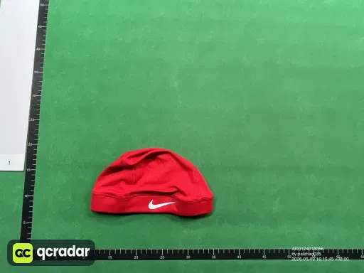 红色