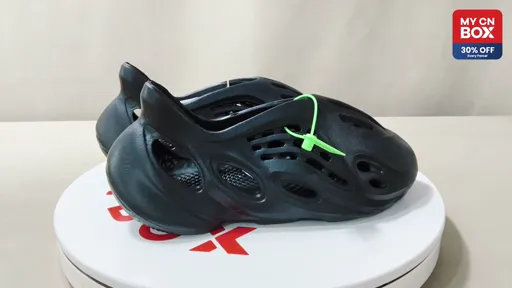 GV7902 Black