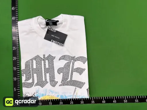 0009白色