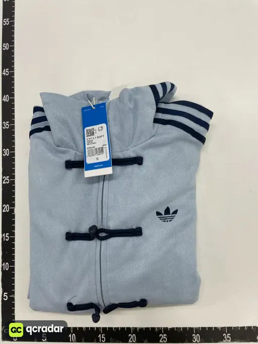 浅蓝色