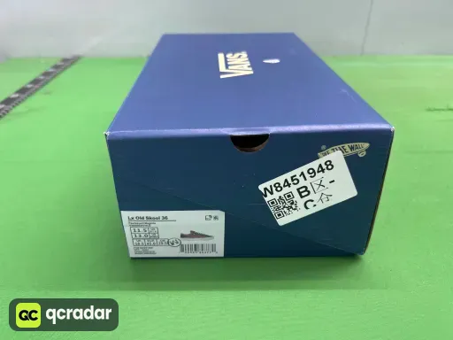 VN000E8VHLE 粉黑珍珠铆钉