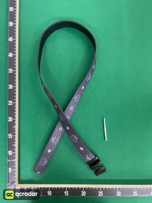 黑色黑扣