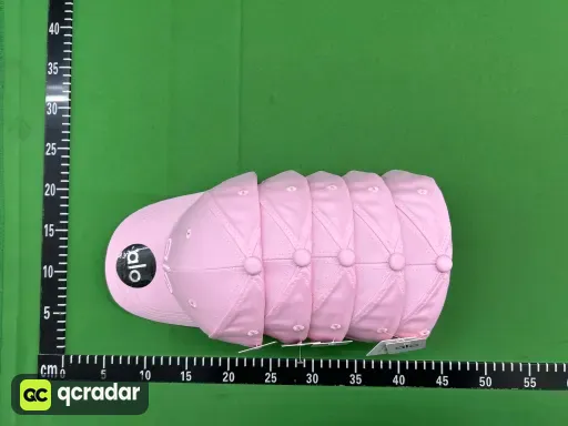 粉红色