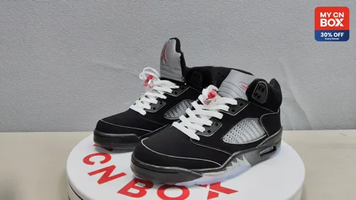 No. 21 Black Silver