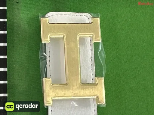 color(with gift box):gold white