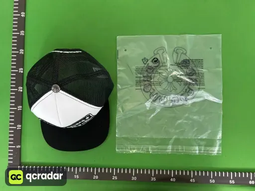 罗欣白色