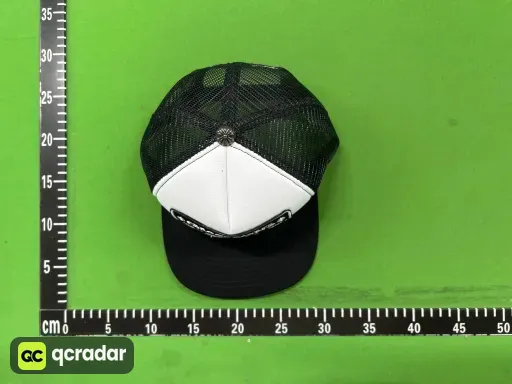 罗欣白色