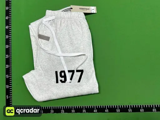 1977裤子白灰色