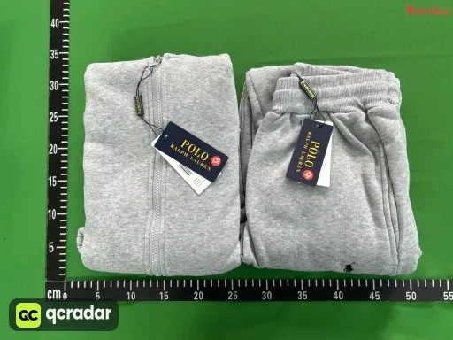 灰色拉链套装 青