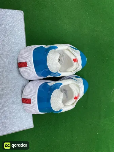 天蓝色