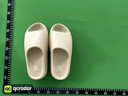 款式:拖鞋款式随机，同意下单后不退换