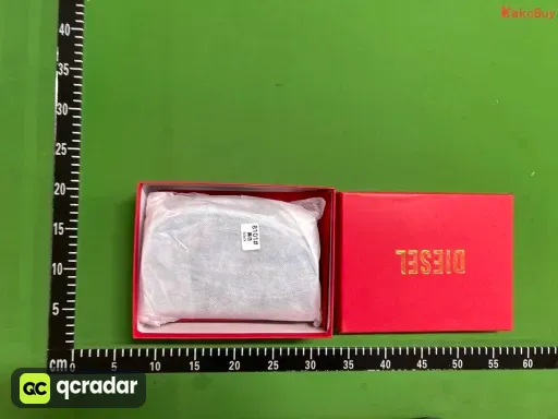 款式:Diesel 黑色