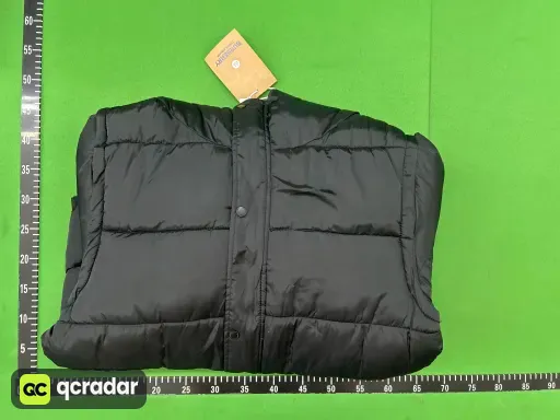 黑色Burberry羽绒服