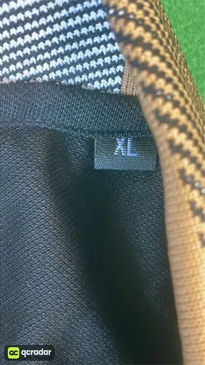 Burberry 黑色polo