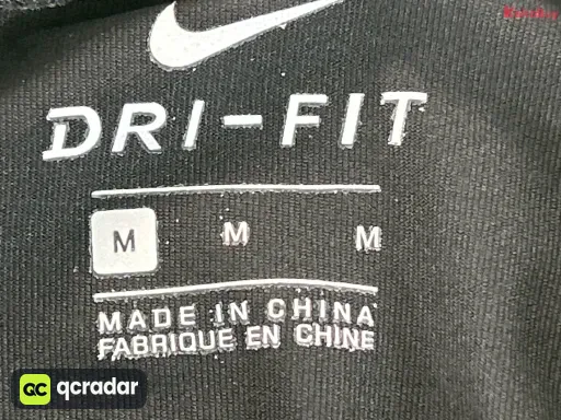 黑色中双沟短袖