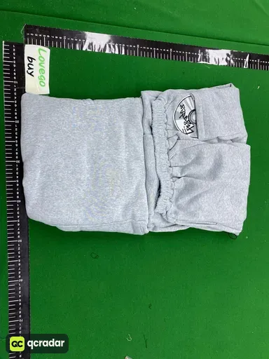 灰色套装