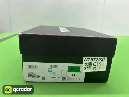 银黑色