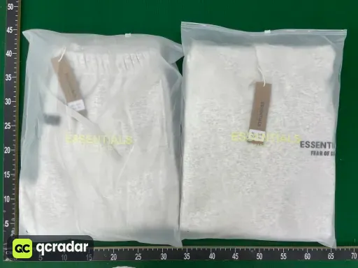 套装白灰