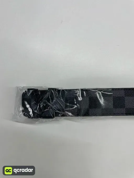 Black grid black buckle