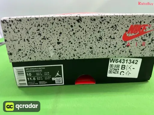 AJ4皮面黑红FV5029-006