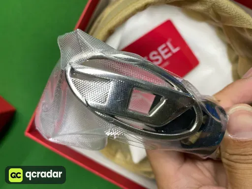 3.8cm黑色枪色扣