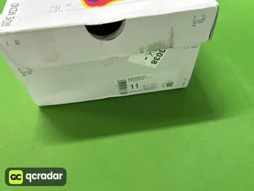配色:红色