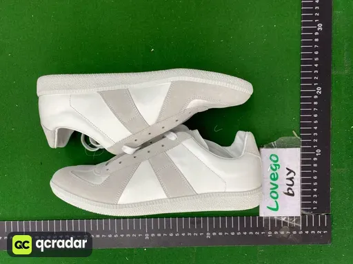 H6851 白灰（浅灰麂皮）