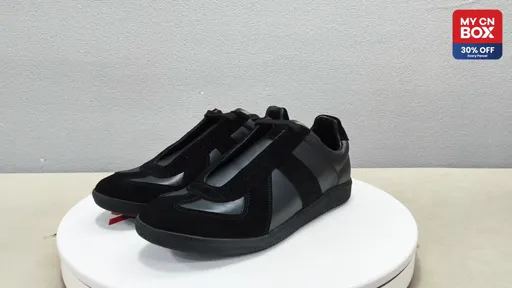 900 Black