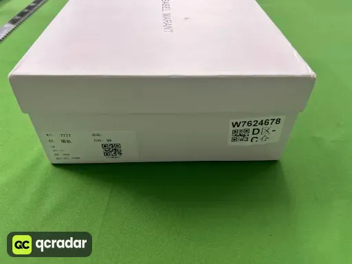 颜色 :黑色全绒