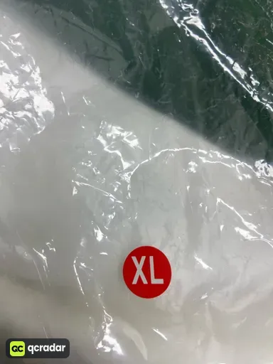 白色短裤