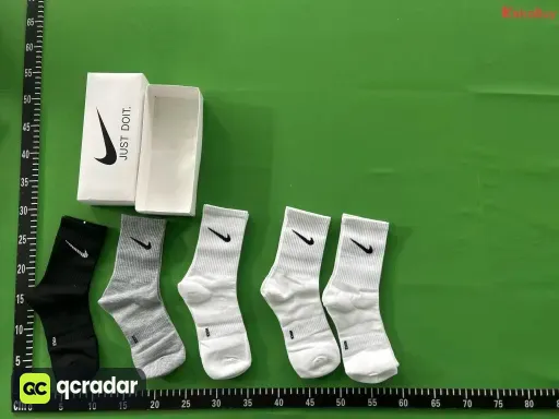 5 pairs【3white+lgrey+1black】